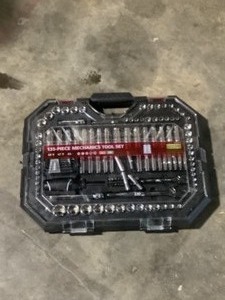 lot 90 image: Husky Clear Case Mechanics Tool Set (135-Piece). See Pictures