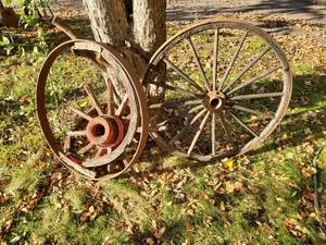 lot 15 image: Two Antique Wagon Wheels