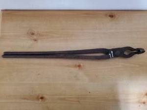 lot 86 image: Single Old Blacksmiths Tong