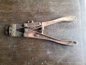 lot 108 image: HPK Bolt Cutter