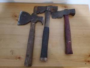 lot 118 image: Three Carpenter Hatchets