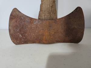 lot 137 image: Vintage Hickory Double Sided Axe
