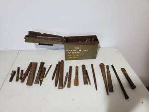 lot 139 image: Collection Of Vintage Chisels