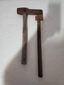 lot 142 image: Two Vintage Hammers