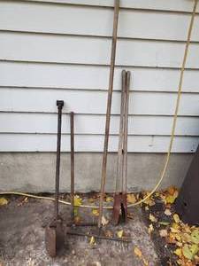 lot 145 image: Collection Of Vintage Yard Tools