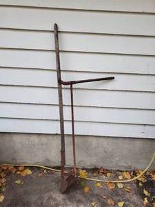 lot 146 image: Antique Post Hole Digger