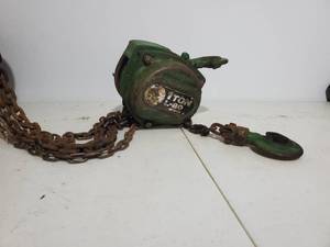 lot 160 image: Vintage Jet 1 Ton L80 Chain Fall