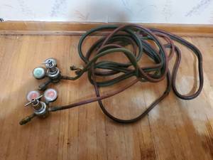 lot 164 image: Acetylene Hose and Gauges
