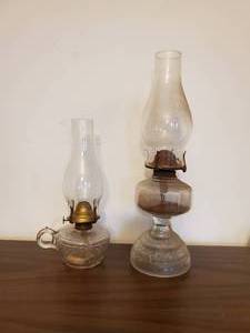 lot 186 image: Two Vintage Glass Oil Lamps