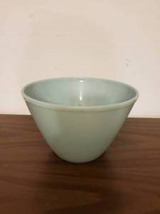 lot 192 image: Vintage Fireking Bowl