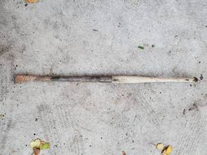 lot 227 image: Large Chisel