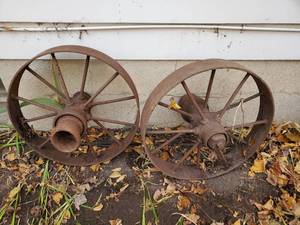 lot 258 image: Two Antique Wagon Wheels