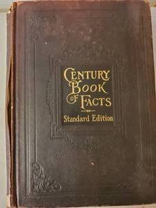 lot 270 image: Antique Century Book of Facts Standard Edition 1905