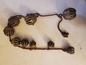 lot 329 image: Vintage Windchimes