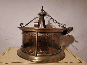 lot 335 image: Vintage Brass And Glass Chandelier