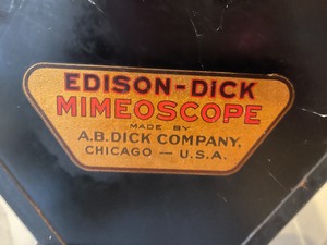 lot 355 image: Antique Edison-Dick Mimeoscope