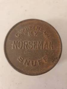 lot 384 image: Vintage United States Tobacco Co. Norseman Snuff Can
