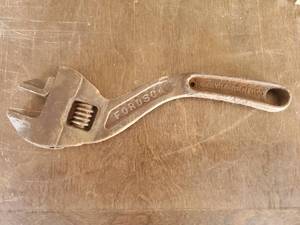 lot 427 image: Antique Fordson Crescent Wrench