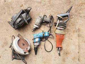 lot 429 image: Collection of Five Power Tools