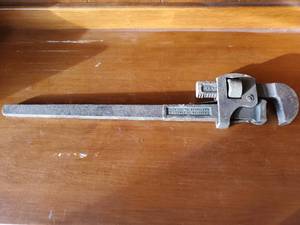 lot 443 image: Vintage Champion D Arment 24 Pipe Wrench