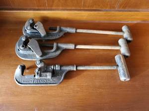 lot 447 image: Three Vintage Pipe Cutters