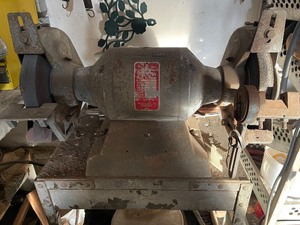 lot 451 image: Wissota Bench Grinder