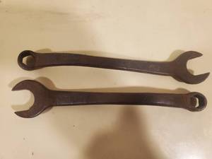 lot 479 image: Two Vintage Ford Wrenches