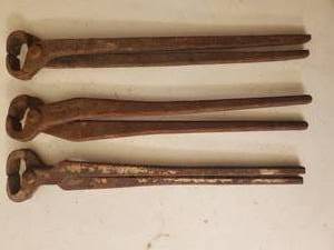 lot 488 image: Three Vintage Hoof Nippers