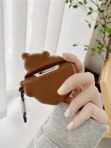 Cartoon Bear Decor Cookie Design Airpods Case