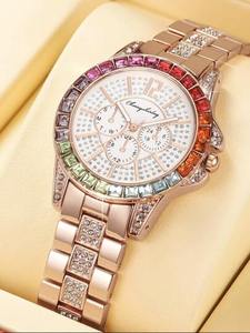 Men Rhinestone Decor Round Pointer Quartz Watch