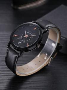 Men Round Pointer Quartz Watch