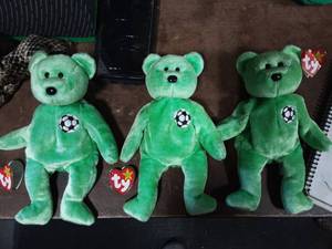 3-Beanie Baby Kicks Bears 1999