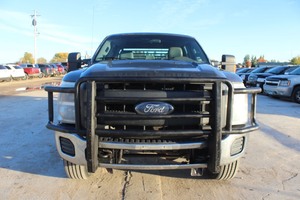 2011 Ford F250 Super Duty XL 4x4 - One Owner -