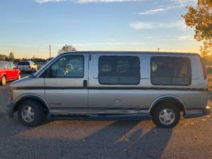 1999 GMC Savana RV G1500 - 2 OWNERS