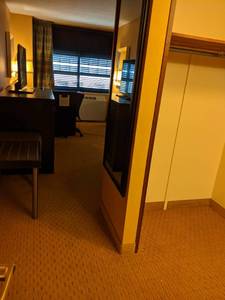 lot 32 image: Room 1508. 2 Full Beds, TV 42 LG, Small Safe, & More
