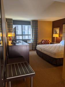 lot 103 image: Room 1215. King Bed, TV 42 LG, Small Safe, Handicap Accessible Bathroom, & More