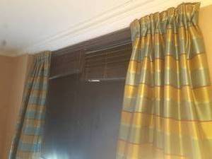 lot 288 image: Curtains and Blinds