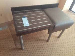 lot 680 image: Luggage Bench