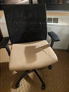 lot 519 image: Black Desk Chair