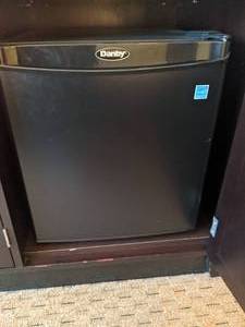 lot 361 image: Danby Mini Fridge