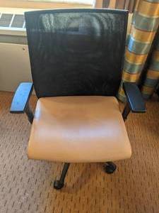 lot 383 image: Black Desk Chair