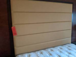 lot 394 image: Beautiful Padded Headboard - King