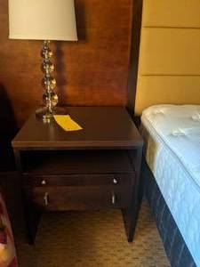 lot 412 image: Lovely Nightstand and Bubble Lamp