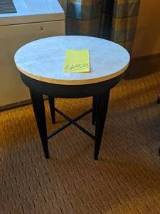 lot 433 image: Beautiful Marble-Top Circle Nightstand
