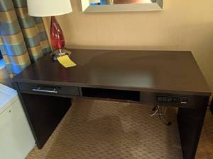 lot 454 image: Computer Desk w Built In Outlets & Red Teardrop Lamp