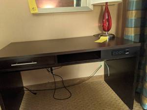 lot 471 image: Computer Desk w Built In Outlets & Red Teardrop Lamp