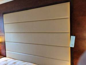 lot 299 image: Gorgeous King Sized Headboard 
