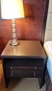 lot 300 image: Adorable Nightstand with Bubble Lamp