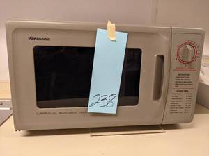 lot 238 image: Panasonic Commercial Microwave Oven