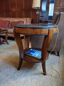 lot 246 image: Classically Elegant Round End Table with Glass Top